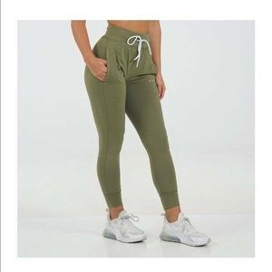 NVGTN Olive joggers L